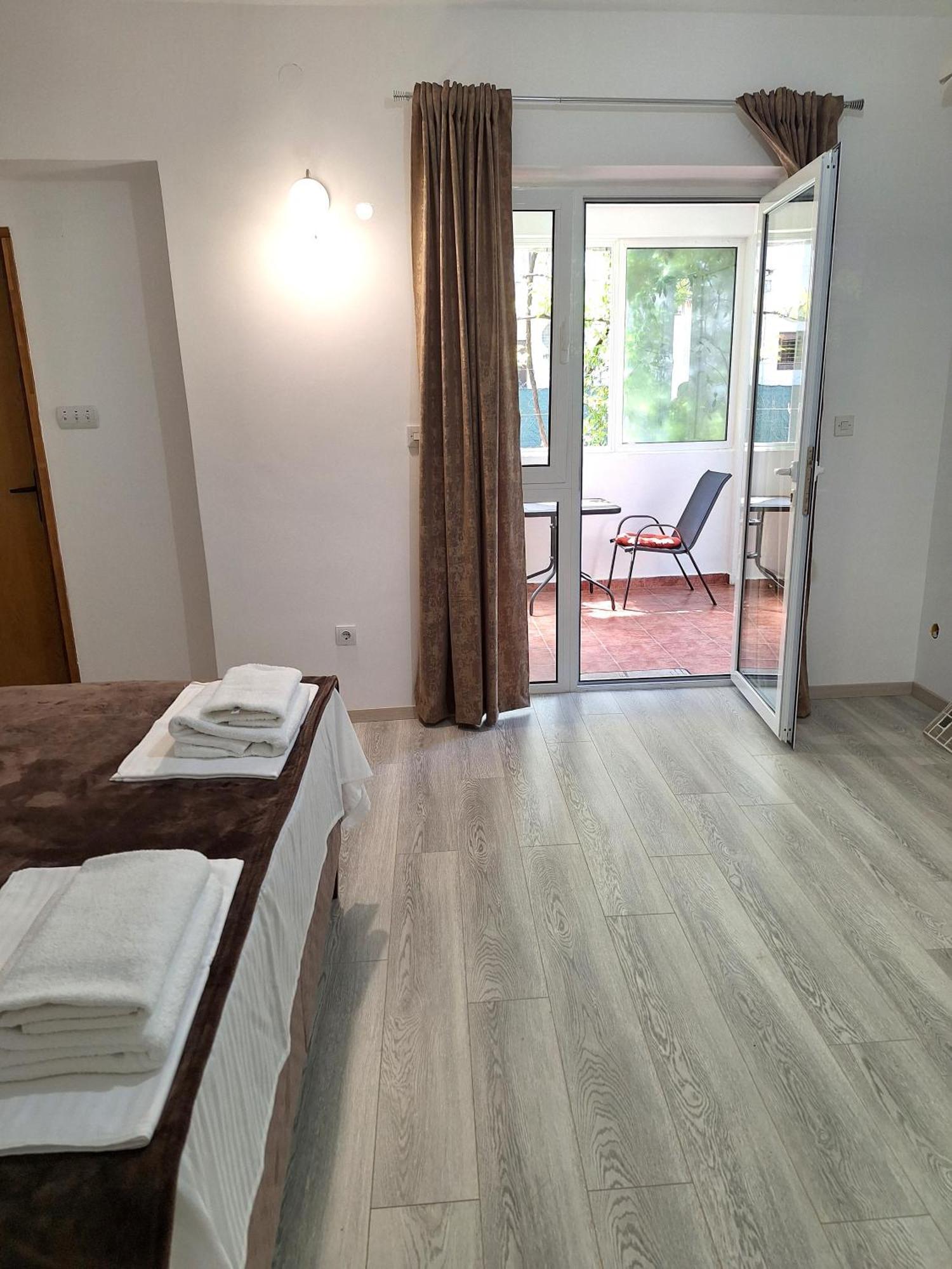 Apartmani Hortenzija Μπούντβα Δωμάτιο φωτογραφία